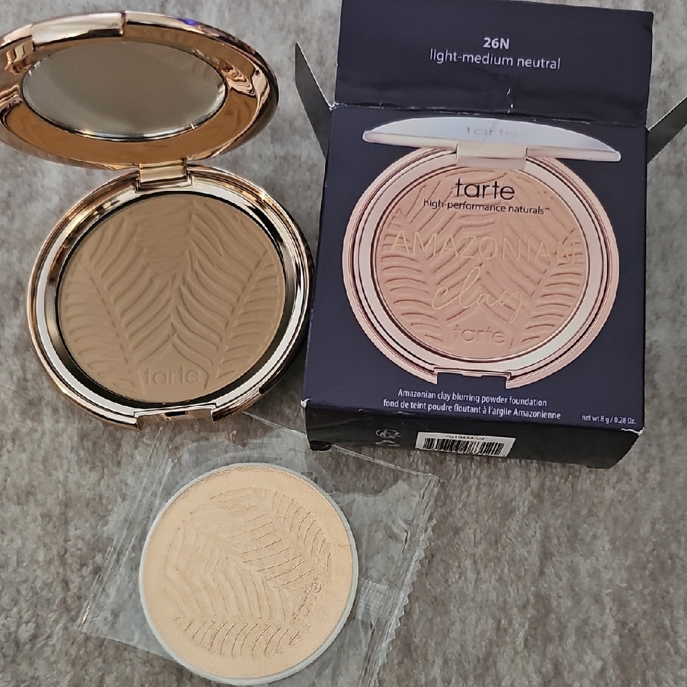Tarte Amazonian Clay Blurring Powder Foundation - Light Medium Neutral
